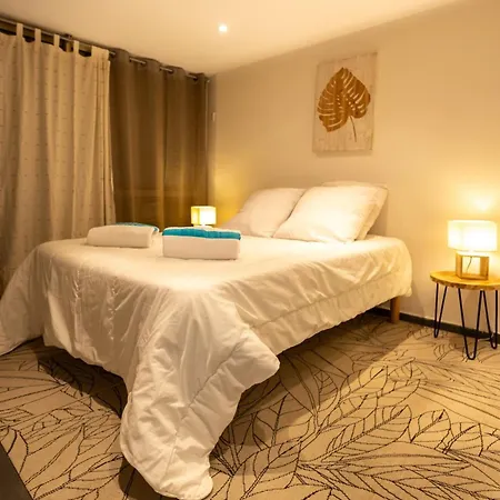Le Refuge Du Roy Swimming Pool, Air Conditioning, Within Walking Distance * Sanary-sur-Mer