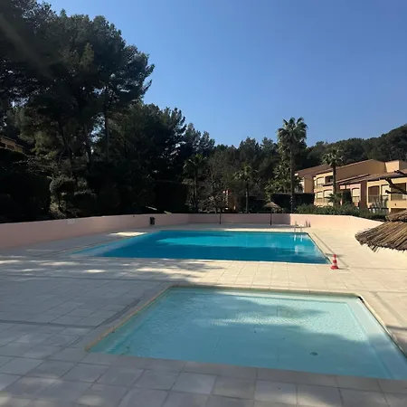Apartment Le Refuge Du Roy Swimming Pool, Air Conditioning, Within Walking Distance