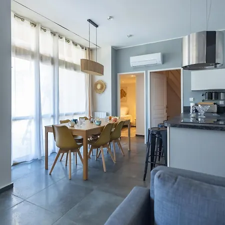Le Refuge Du Roy Swimming Pool, Air Conditioning, Within Walking Distance Apartment