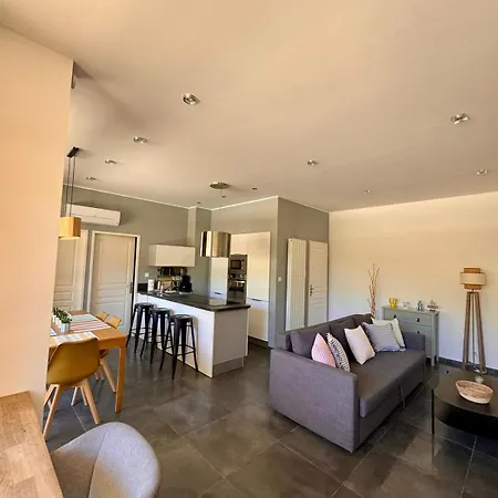 Le Refuge Du Roy Swimming Pool, Air Conditioning, Within Walking Distance Apartment *