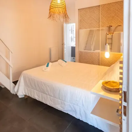 Apartment Le Refuge Du Roy Swimming Pool, Air Conditioning, Within Walking Distance
