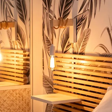 Le Refuge Du Roy Swimming Pool, Air Conditioning, Within Walking Distance * Sanary-sur-Mer